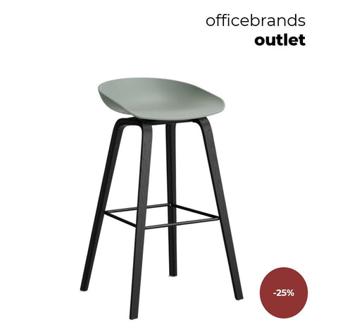 HAY AAS 32 Barkruk high Zwart gelakt eiken / Fall green (OUTLET)
