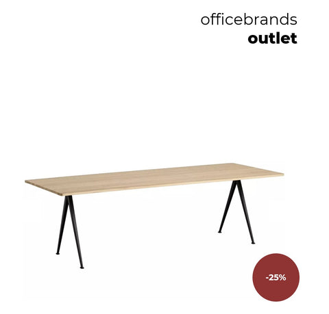 HAY Pyramid tafel 02 (250x85cm) Zwart / Gelakt eiken (OUTLET)